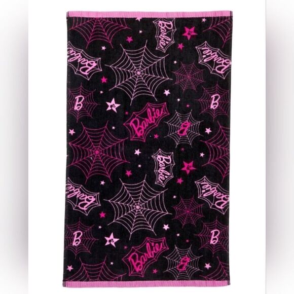 Nwt Barbie Halloween 2 pc Hand Towels - Picture 6 of 7